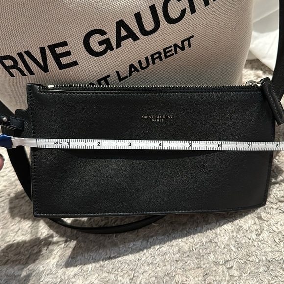 YSL RIVE GAUCHE BUCKET BAG - Picture 3 of 13